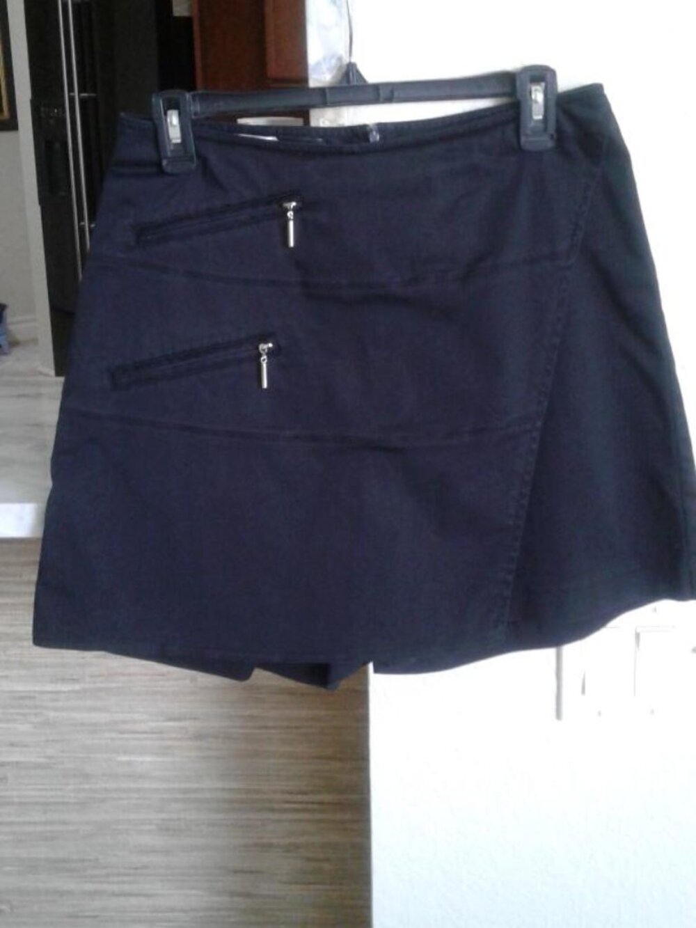 Jamie Sadock skort/shorts  Size 6  Black with silver zips
